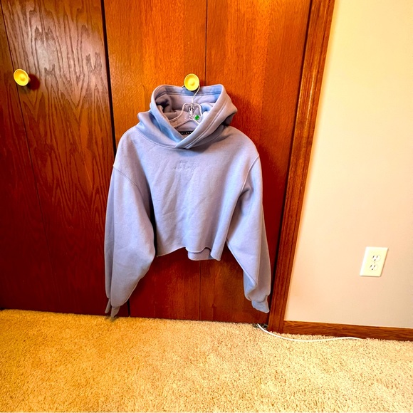 Balance Athletica (Vitality) Cloud Cropped Hoodie - Picture 4 of 8